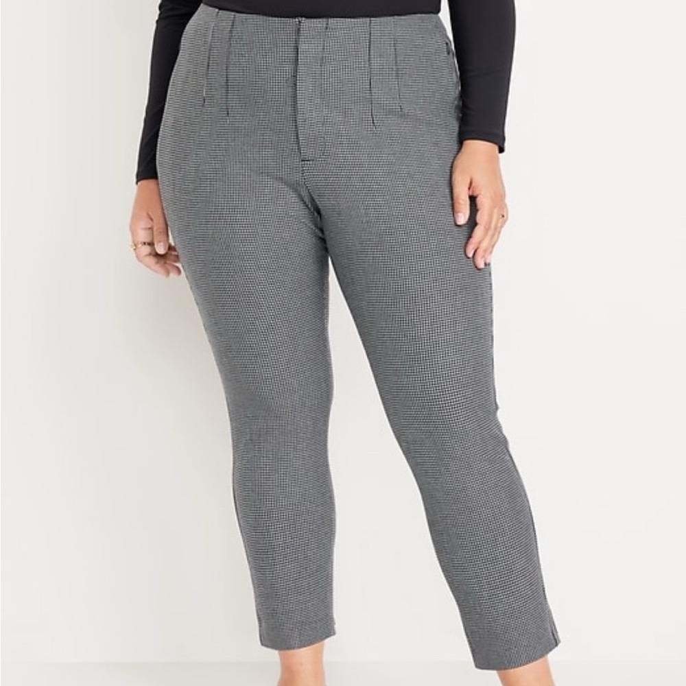 Old Navy Women's Polished Pixie Skinny size 20